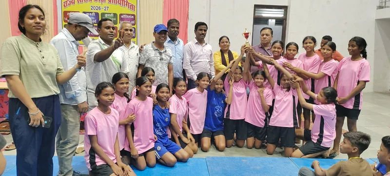 संभागीय फुटबॉल प्रतियोगिता में बालाघाट की बेटियों का शानदार प्रदर्शन फाइनल में डिंडोरी को 3-0 से हराकर मिनी…
