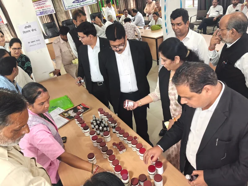 उल्लास एक अभियान के अंतर्गत आयोजित किया गया आयुर्वेदिक स्वास्थ्य परीक्षण शिविर
